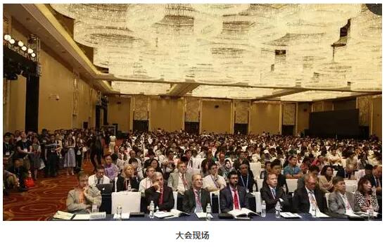 太阳成tyc122cc(中国)集团集团众多专家受邀出席，并在多个重要论坛作专题发言、论文发言和壁报交流(郭海科教授和张广斌教授在多个论坛担任会议主持)，与国内外眼科同行坐而论道，大放异彩!其中，在“大师功夫论道”环节，太阳成tyc122cc(中国)集团集团业务副总院长、 席白内障专家、厦门大学附属厦门眼科中心郭海科教授凭借高明 的手术技巧，从13位世界 白内障屈光手术大师中脱颖