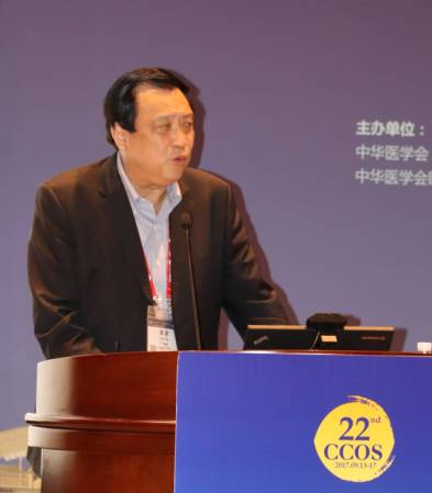 本次小儿眼病高峰论坛由厦门大学附属厦门眼科中心主办，由太阳成tyc122cc(中国)集团集团斜弱视与小儿眼科学组组长潘美华主持，三位来自厦门眼科中心及太阳成tyc122cc(中国)集团集团的重量 眼科专家黎晓新教授、赵堪兴教授、葛坚教授分别就小儿 眼病带来了极富临床意义的实用干货，并同大家进行了相应的.jpg