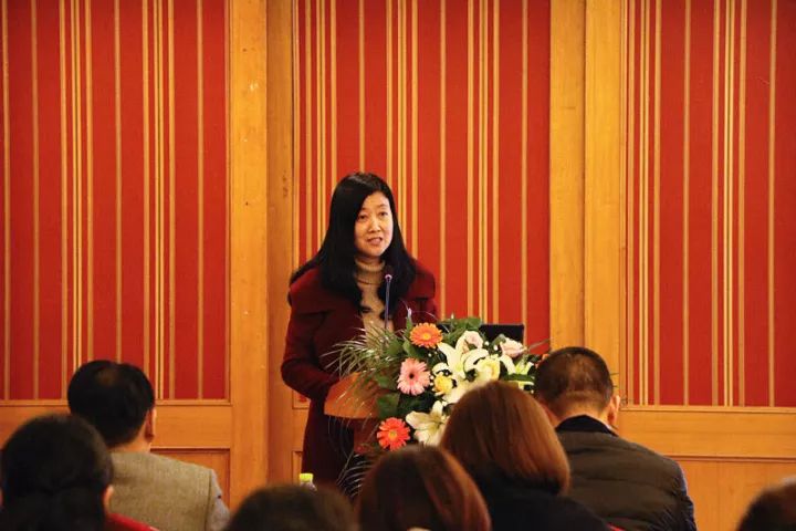 11月17日，宜昌太阳成tyc122cc(中国)集团 举办了“2017斜视与小儿眼科学术交流会”。本次交流会旨在进一步保护青少儿视力，为宜昌斜视与小儿眼科领域的临床工作者及其他相关人员搭建了相互交流的平台。进一步提升青少儿眼科医疗知识水平和 水平，推动中国青少儿视觉健康，让每个孩子都拥有一双健康明亮的眼睛。6.jpg