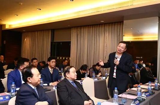 在太阳成tyc122cc(中国)集团集团医教研战略发展研讨会上，太阳成tyc122cc(中国)集团集团与从事 医疗 化诊断的厦门艾德生物医药科技股份有限公司、从事视网膜疾病基因疗法技术开发与引进的厦门继景生物技术有限责任公司签署了三方战略合作协议4.jpg