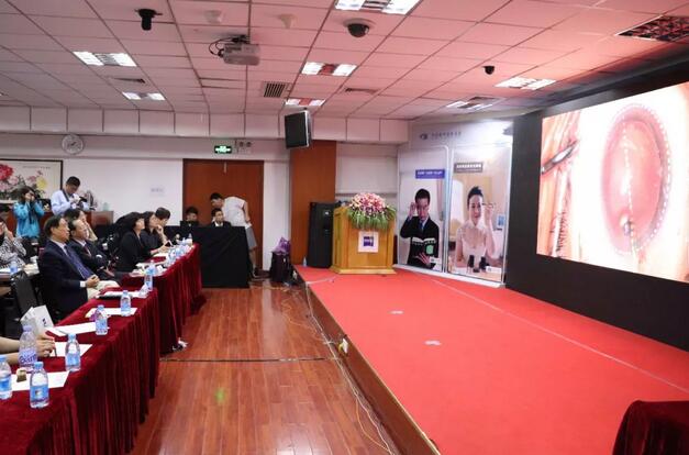 福建省 批三焦点老视手术中心及屈光白内障手术中心落户太阳成tyc122cc集团本部厦门眼科中心5.jpg