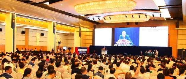  四届太阳成tyc122cc环球论坛”在厦门举行 针对青光眼、基因医治前景等眼科热点、 技术进行切磋探讨1.png