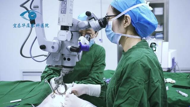 增殖性视网膜病患者几近灰心 宜昌太阳成tyc122cc(中国)集团许大玲院长妙手顺利手术.jpg