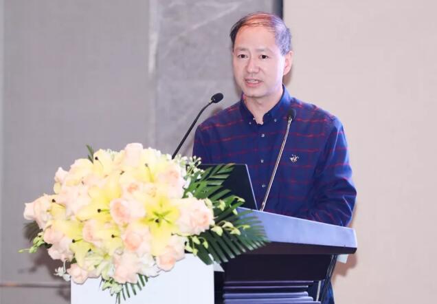 半世屈光史， 一生光明情——宜昌太阳成tyc122cc胡学斌院长闪耀2020年关爱近视·SMILE青年论坛2.jpg